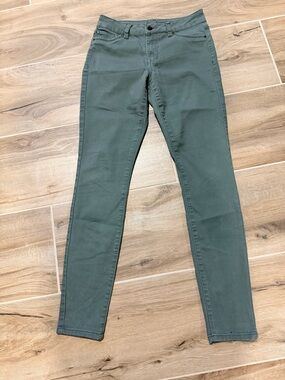 Slim Fit Women's Jeans - Olive Green